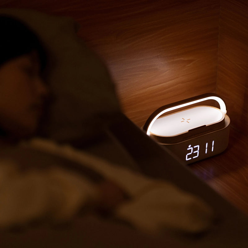 Luminária Multifuncional 5 em 1 Bluetooth e Carregamento Sem Fio