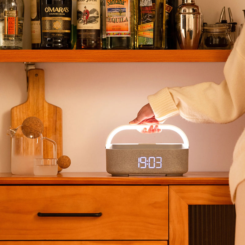 Luminária Multifuncional 5 em 1 Bluetooth e Carregamento Sem Fio